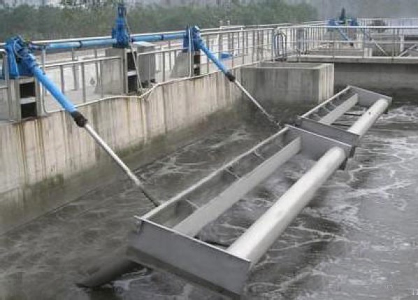 Breeding sewage treatment equipment